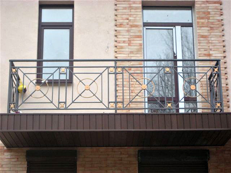 Какие металлоконструкции используют для реставрации балконов?